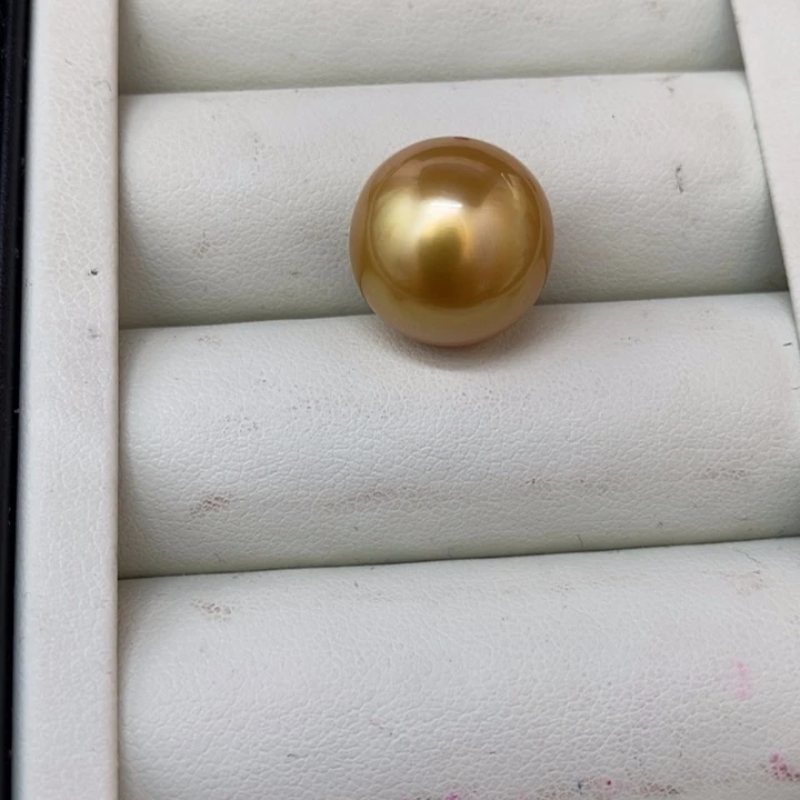 未镶嵌海水珍珠裸珠上**依