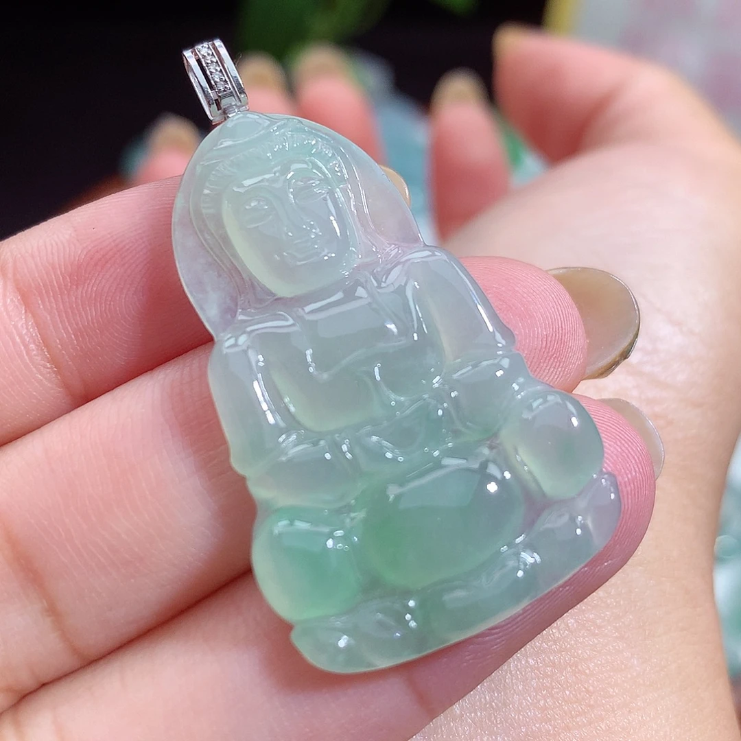 翡翠未镶嵌颈饰观音