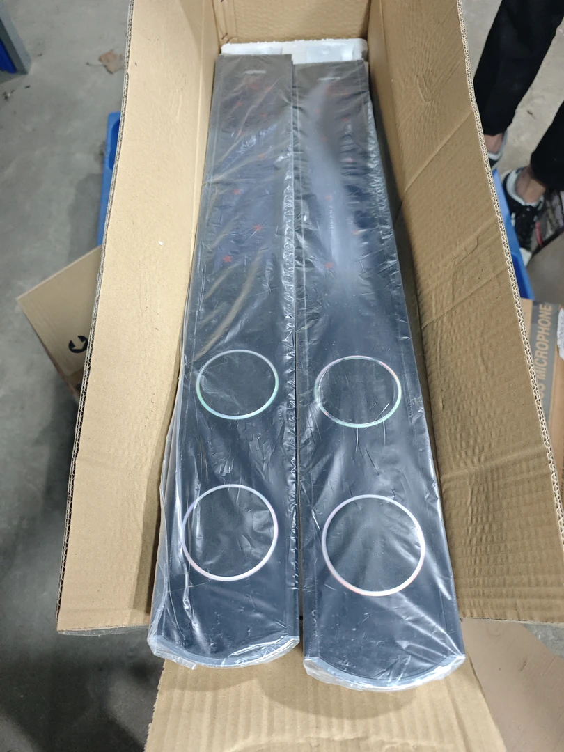 9新  环绕音箱一对的价格没有底座包邮。