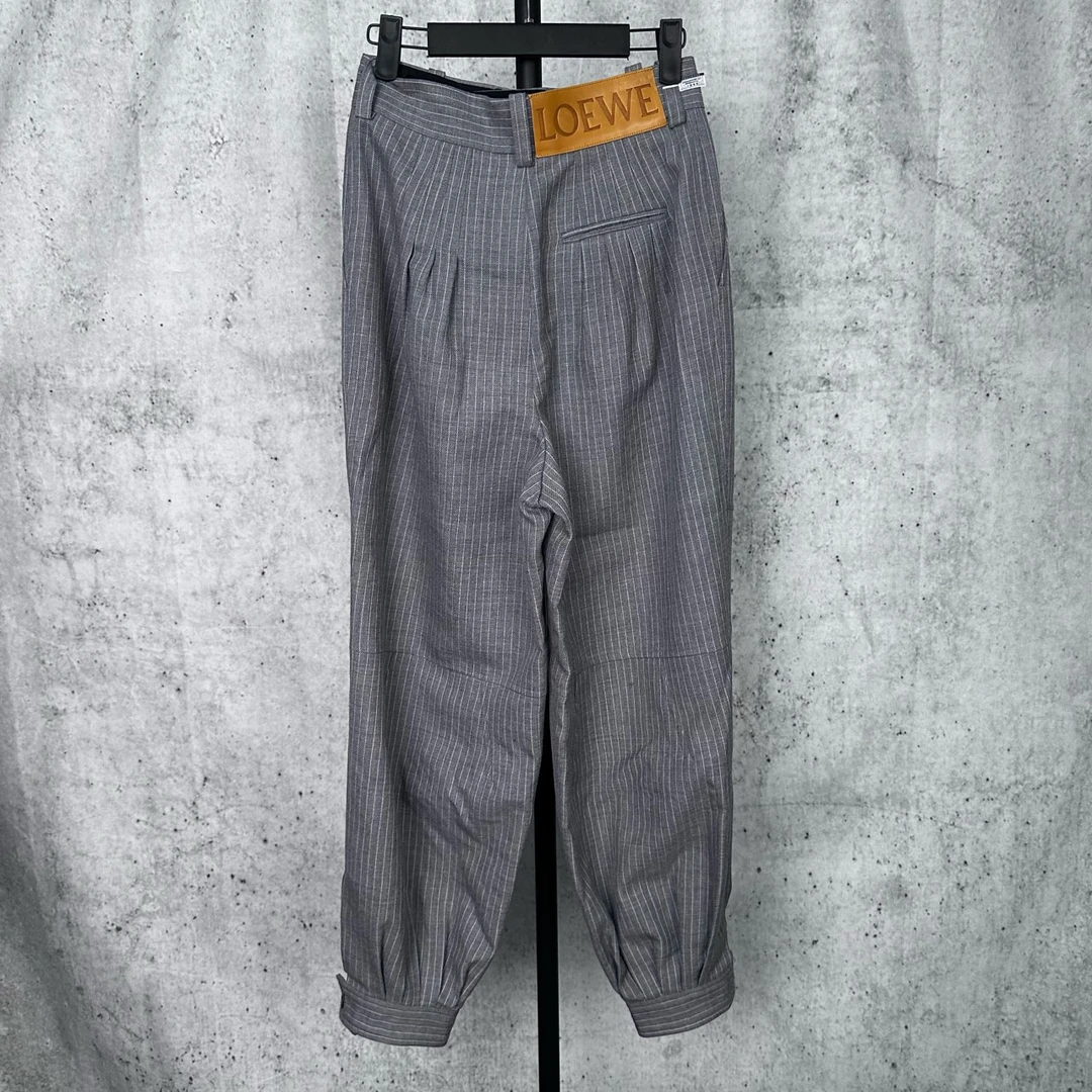 全新未使用 LOEWE/罗意威 logo廓形款灯笼裤女款高腰裤子 36码