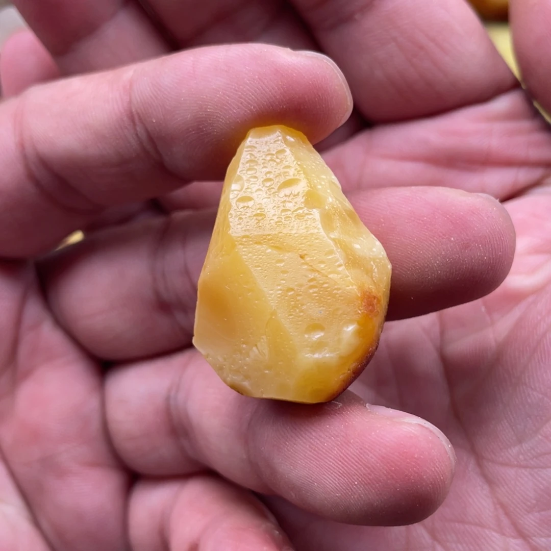 9****定制琥珀未镶嵌蜜蜡