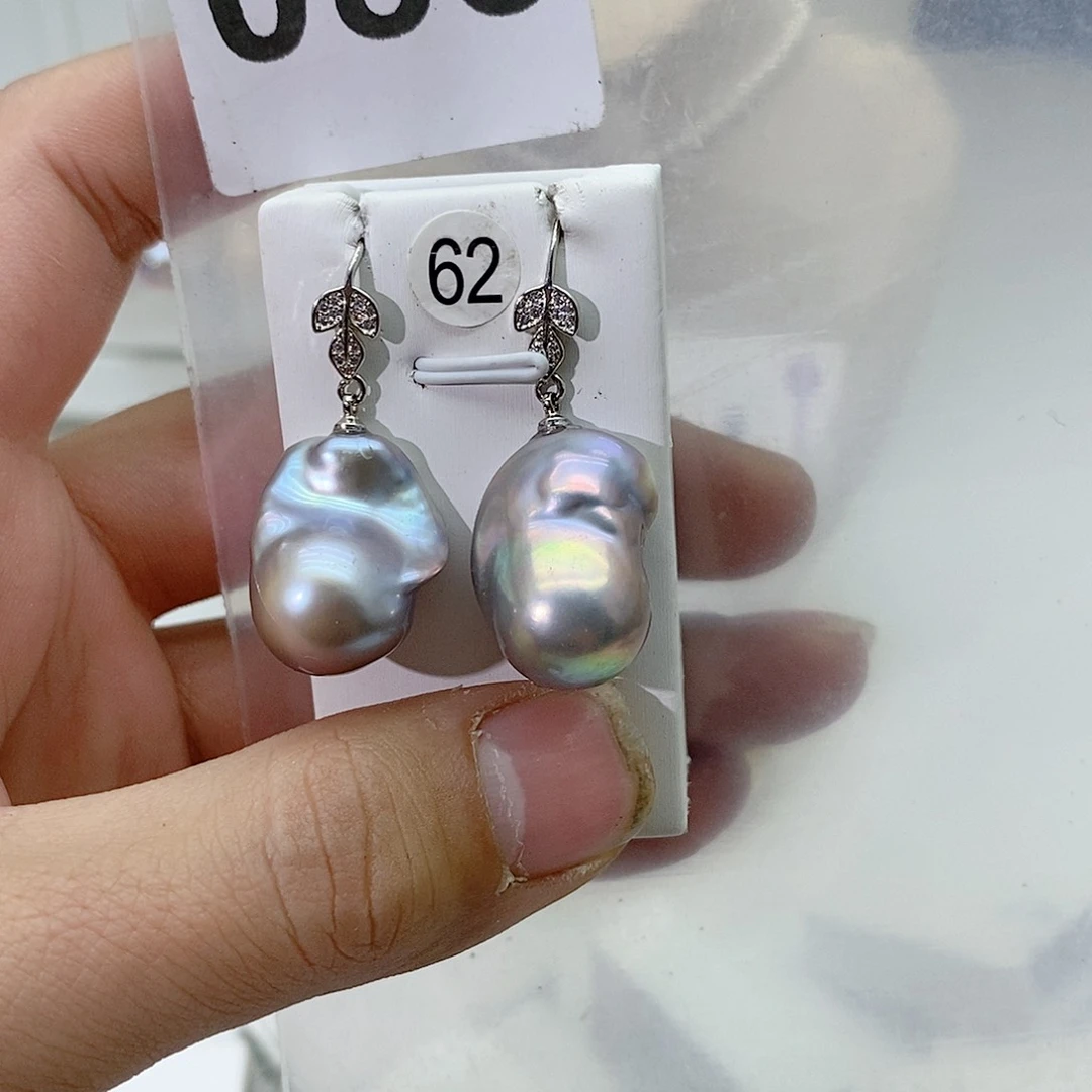 淡水珍珠颈饰合金