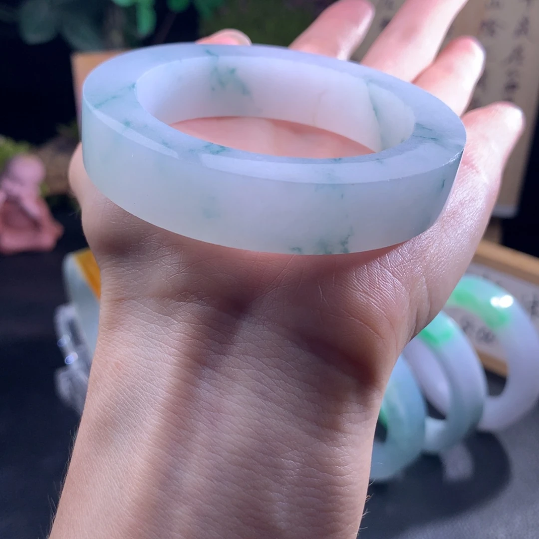 定制翡翠翡翠未镶嵌银****件