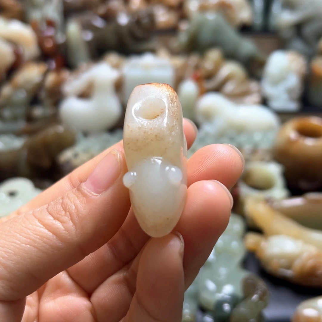和田玉（糖玉）颈饰未镶嵌