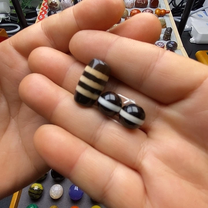 正***2玛瑙/玉髓未镶嵌颈饰