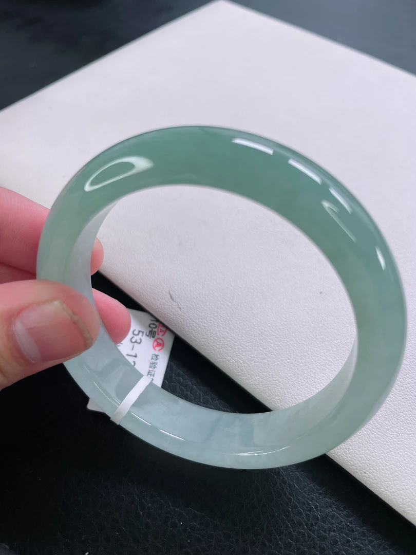 天然缅甸翡翠A货 手镯