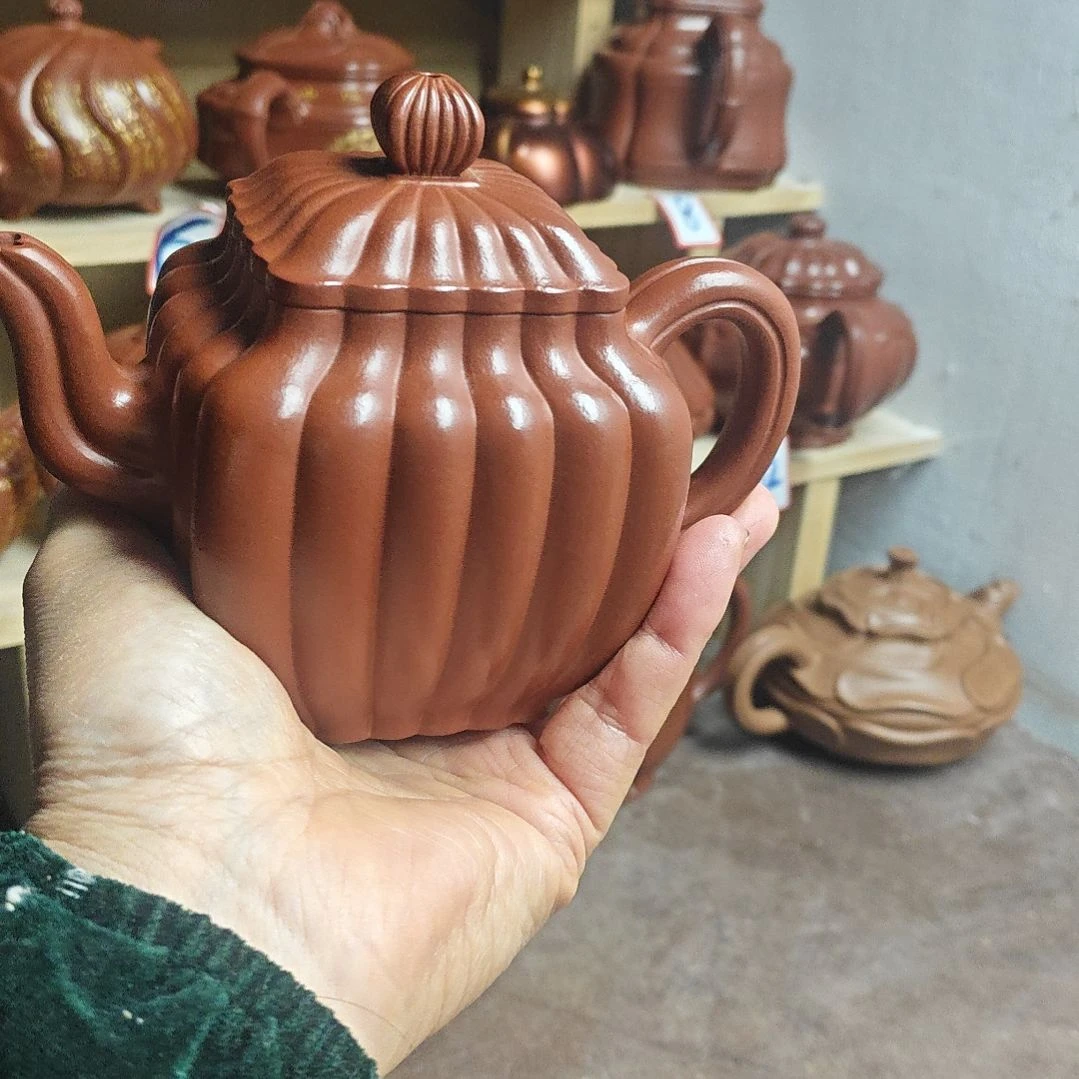 赵庄朱泥容量三佰左右