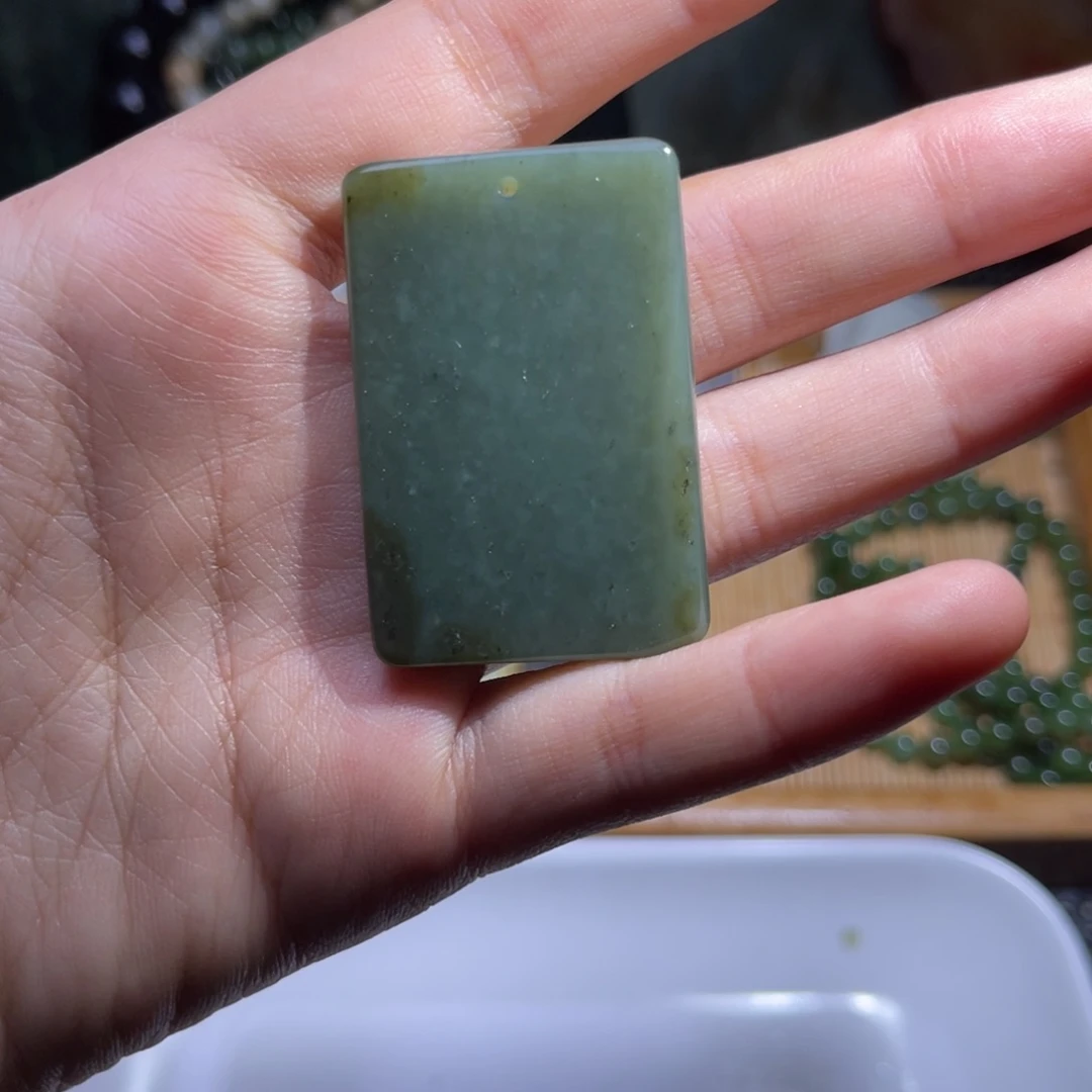 未镶嵌和田玉珠宝半成品且末料