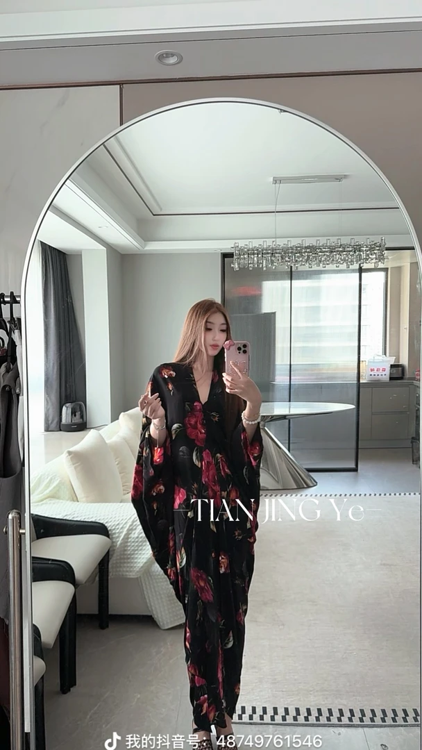 JINGYE/新款轻奢蝙蝠袖长款玫瑰花连衣裙