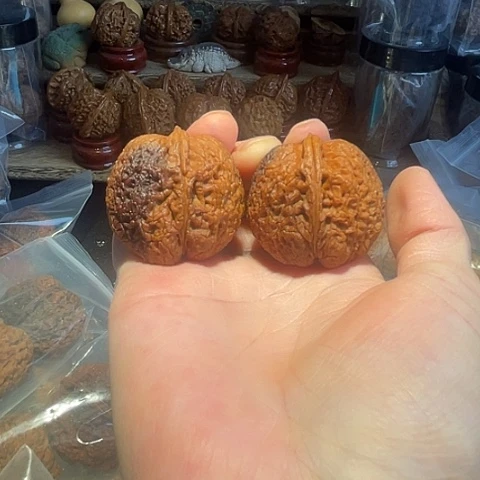 文玩核桃把件老秤砣03带彩40