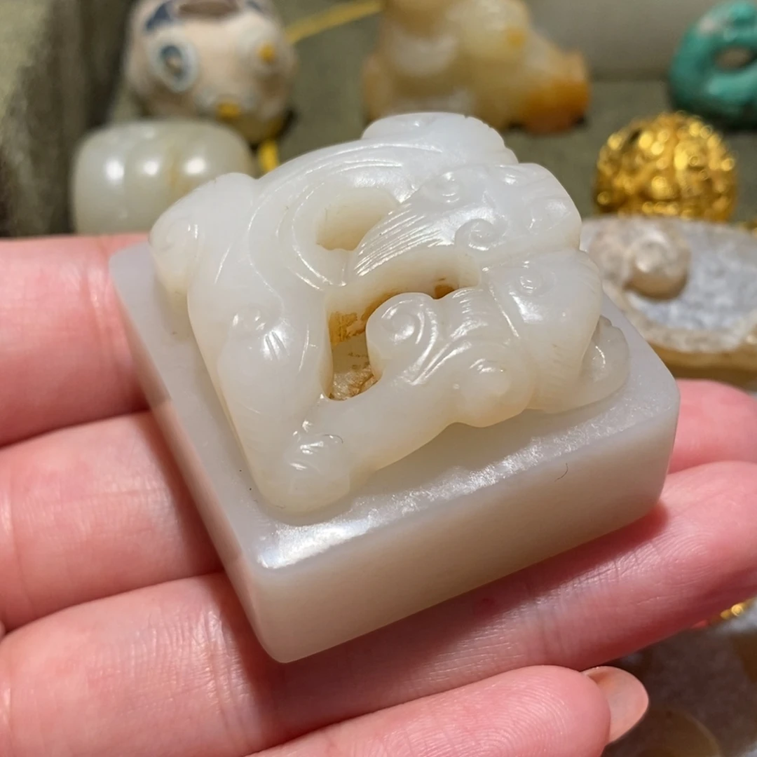 和田玉（糖玉）未镶嵌挂件