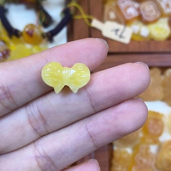 吊坠橄榄核蝴蝶结49