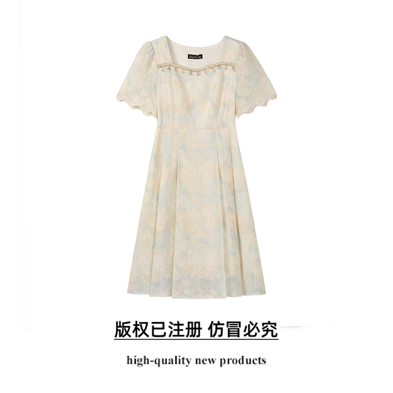 【奢姿】大码女装2025夏季减龄贝壳时尚连衣裙胖妹妹方领印花裙子