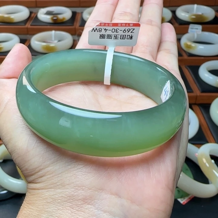 未镶嵌手镯和田玉粉青猫眼一线天