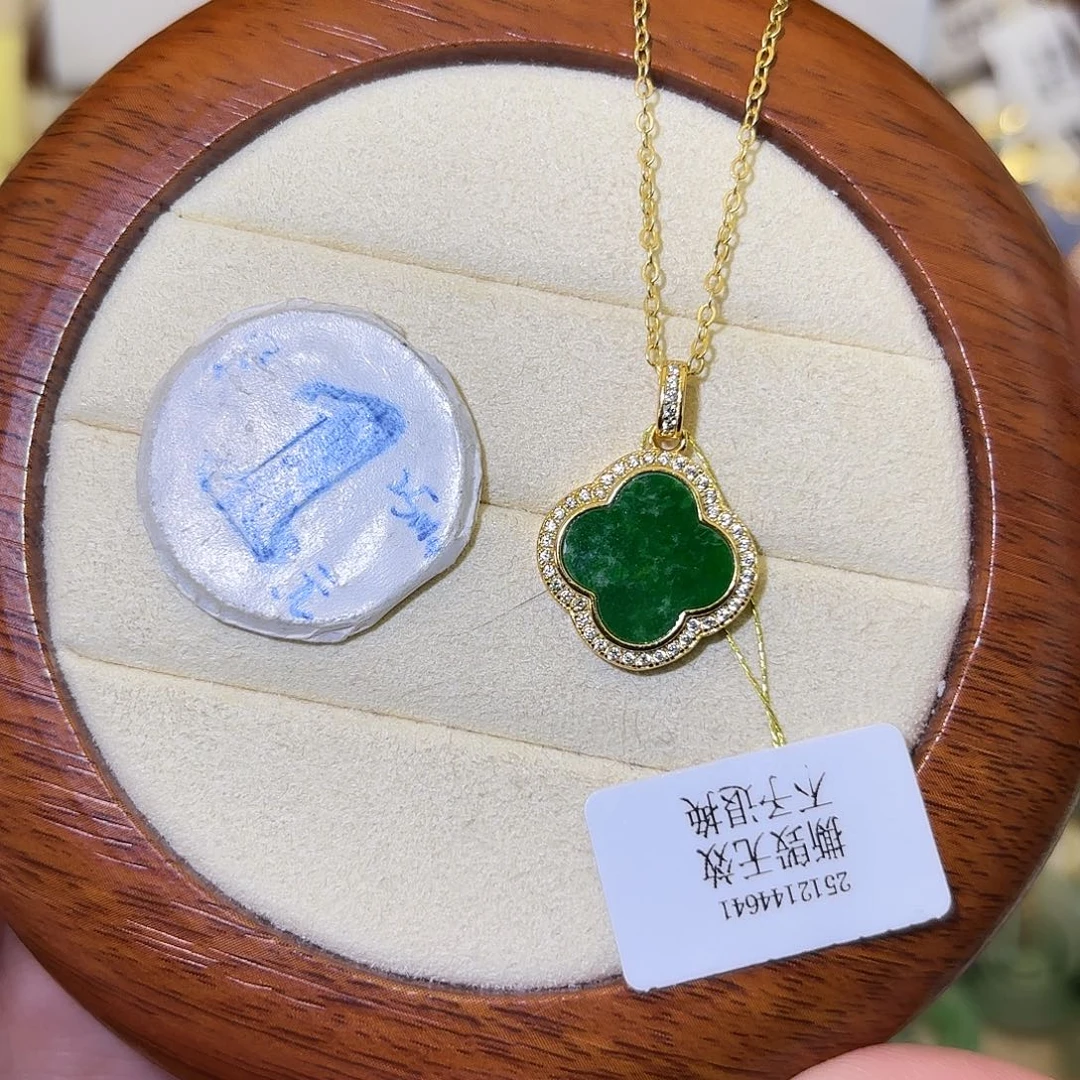 y***.翡翠银S925镶嵌颈饰四叶草