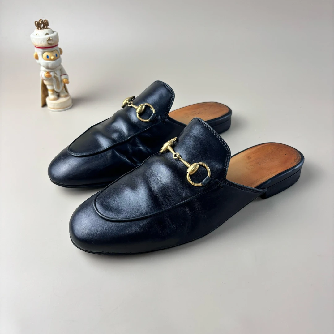 90新 GUCCI/古驰 （福利）黑金马衔扣半拖 35.5码 YLP3305