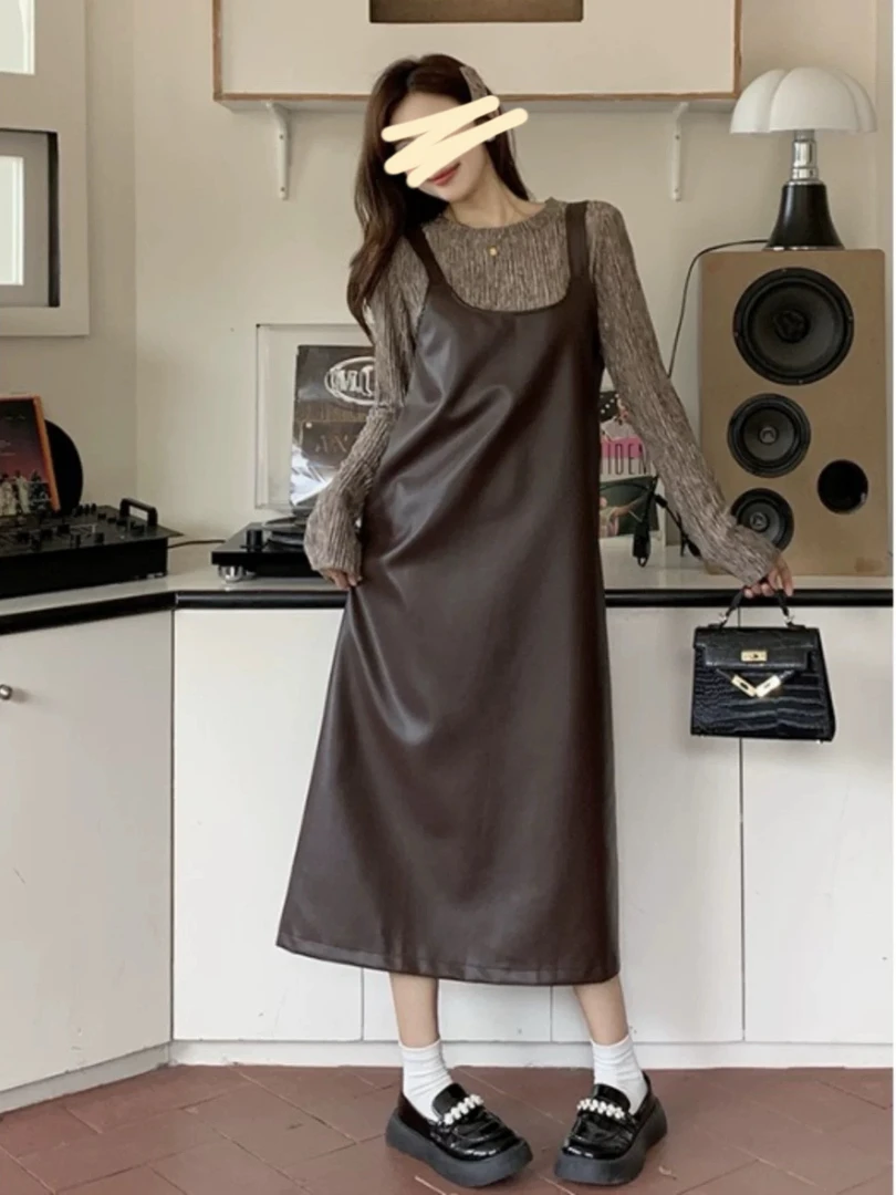 136【两件套】舒适欧尼莫莫长袖T恤+皮裙时尚套装（S20）