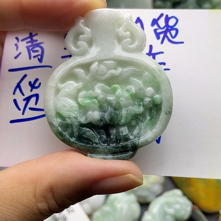 颈饰未镶嵌翡翠天然翡翠