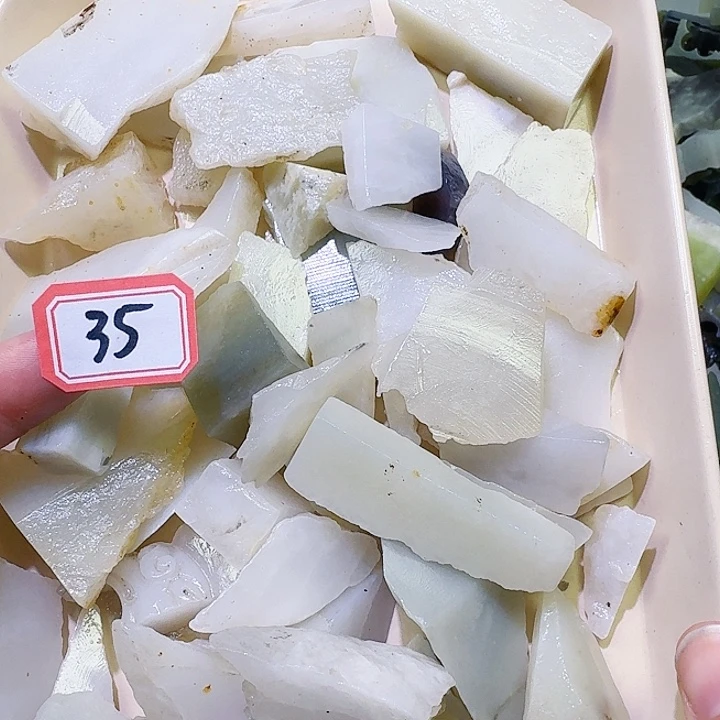 和田玉未镶嵌珠宝奇石