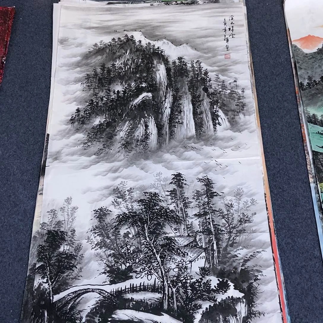 国画四尺水墨山水一副