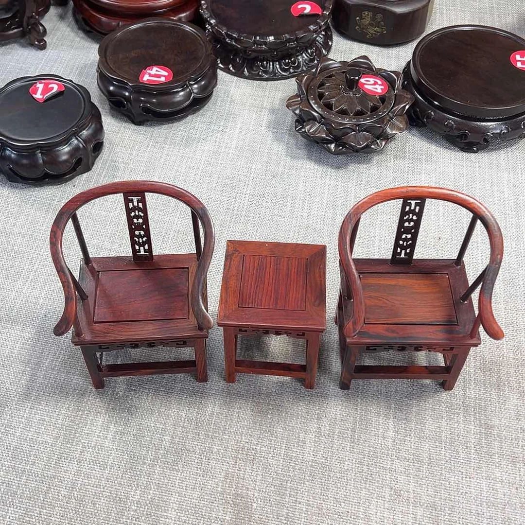 红木底座精雕工艺品