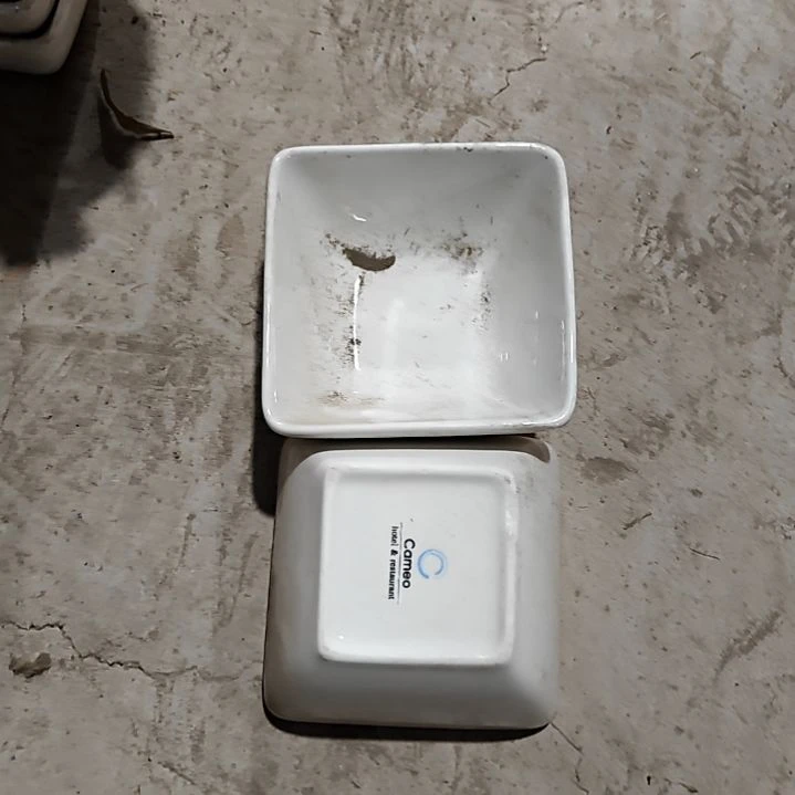 摆件陶瓷盘子碗啥都有