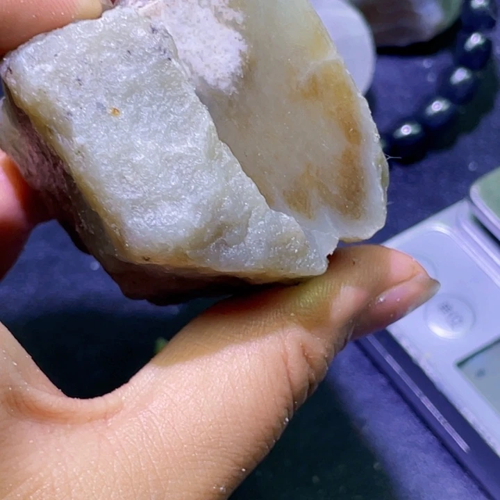 未镶嵌和田玉珠宝半成品