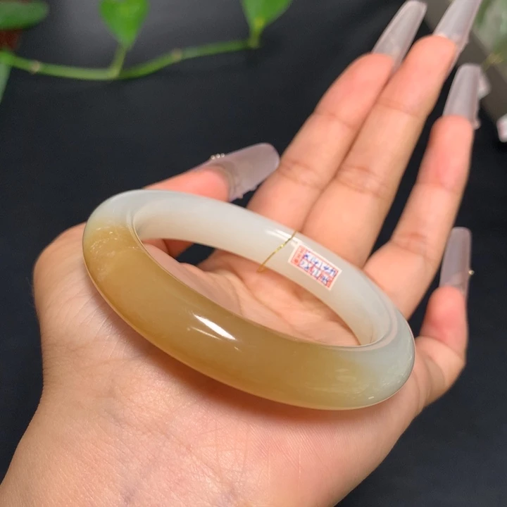 未镶嵌手镯和田玉53