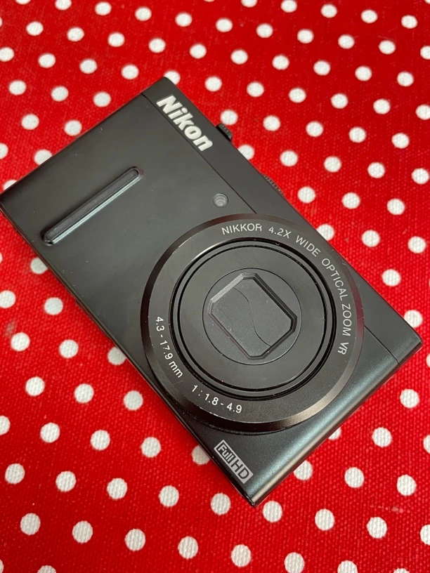 95新 Nikon/尼康 p300人景好看1300w像素屏幕贴膜奶油肌