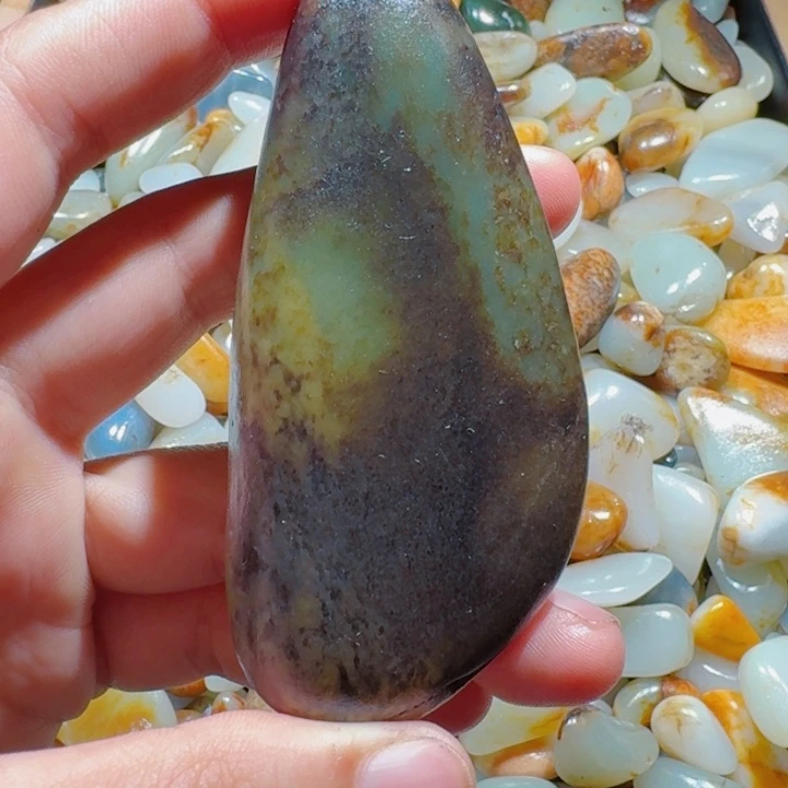 和田玉未镶嵌挂件98克