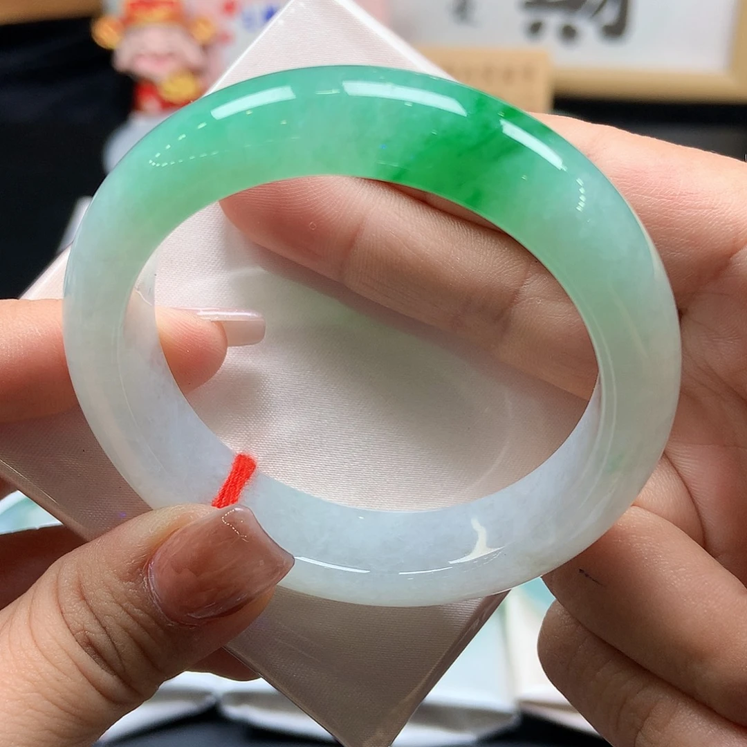 翡翠未镶嵌手镯72号