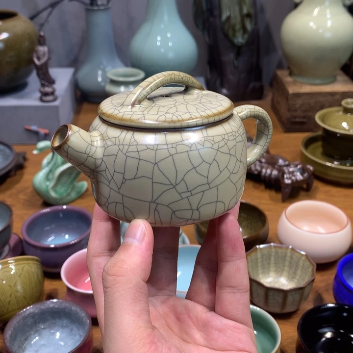 龙泉青瓷手工汉瓦壶