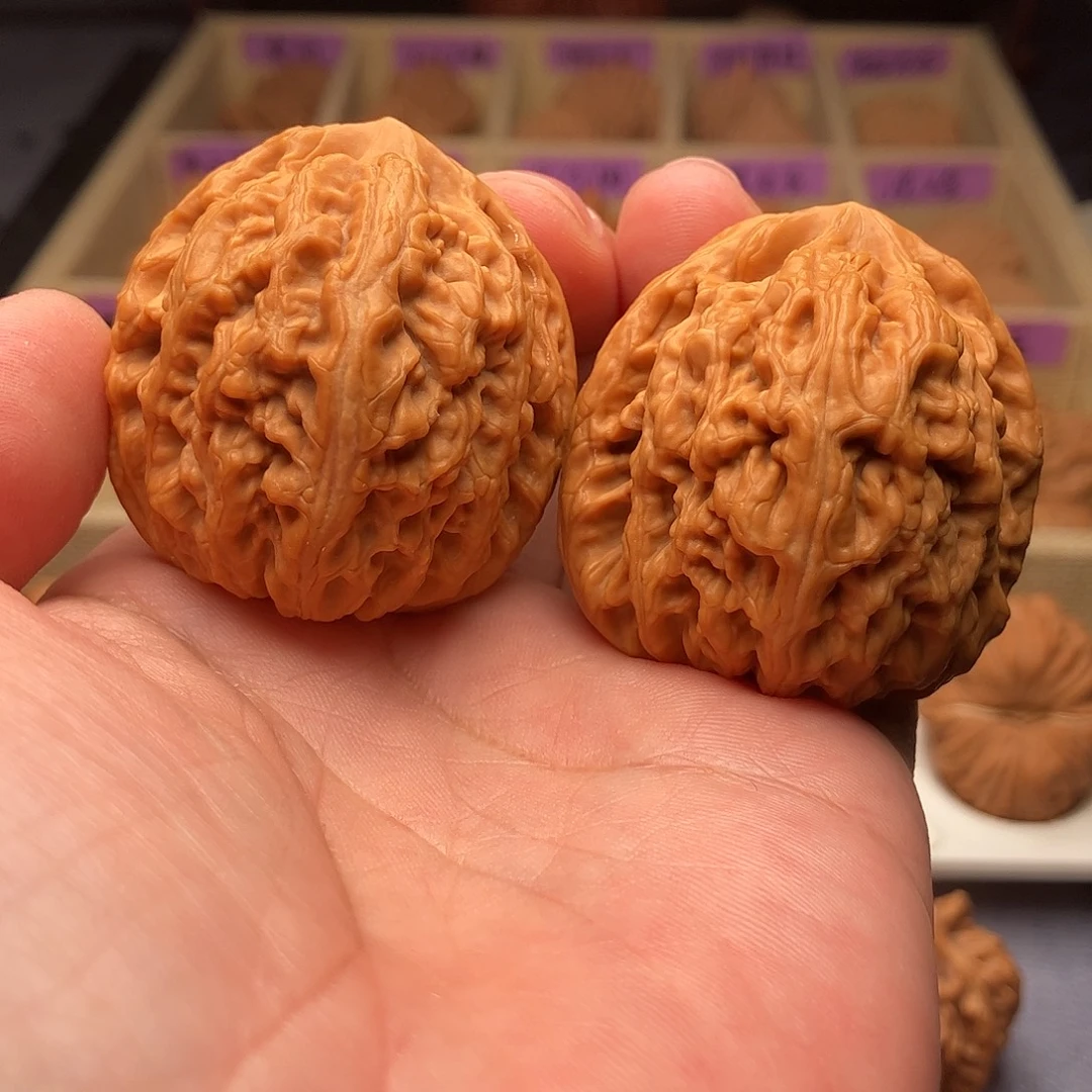 把件文玩核桃红锦鲤45（头货精品