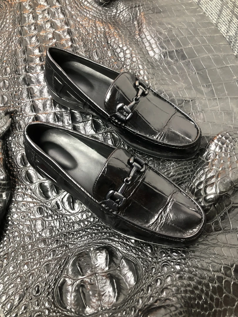 鳄鱼皮进口男鞋高档真皮男士豆豆新款商务脚蹬皮鞋休闲春秋款正宗