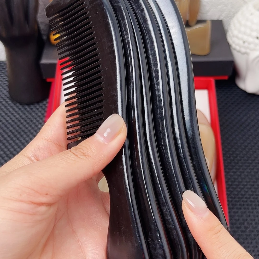 手工制作牛角梳子