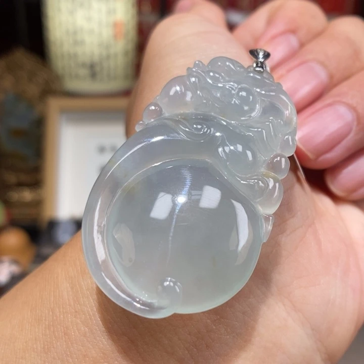 【闪购商品】颈饰18K金镶嵌翡翠64