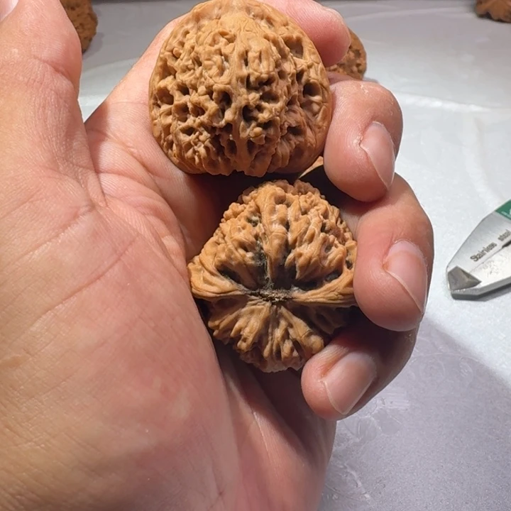 吊坠文玩核桃南疆