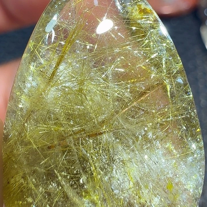 R***o未镶嵌颈饰水晶好