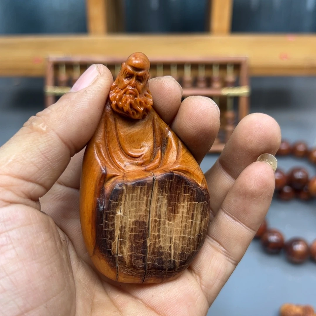 凡***哥木崖柏木摆件手把件