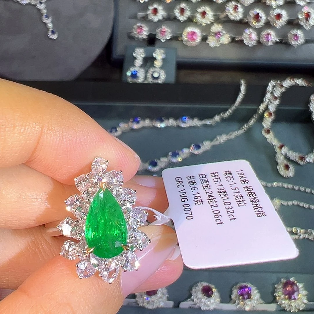 戒指18K金镶嵌祖母绿