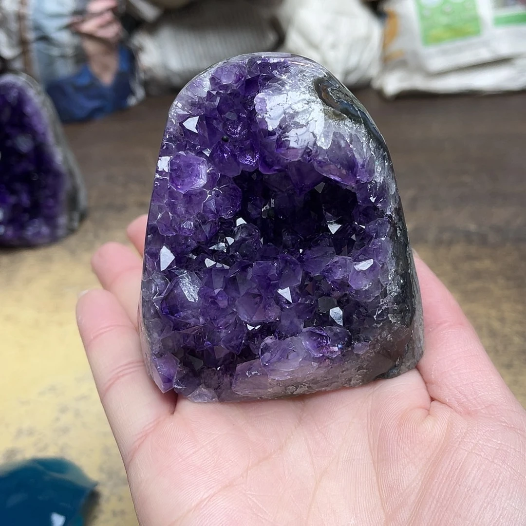 紫晶大型摆件（非配饰）未镶嵌