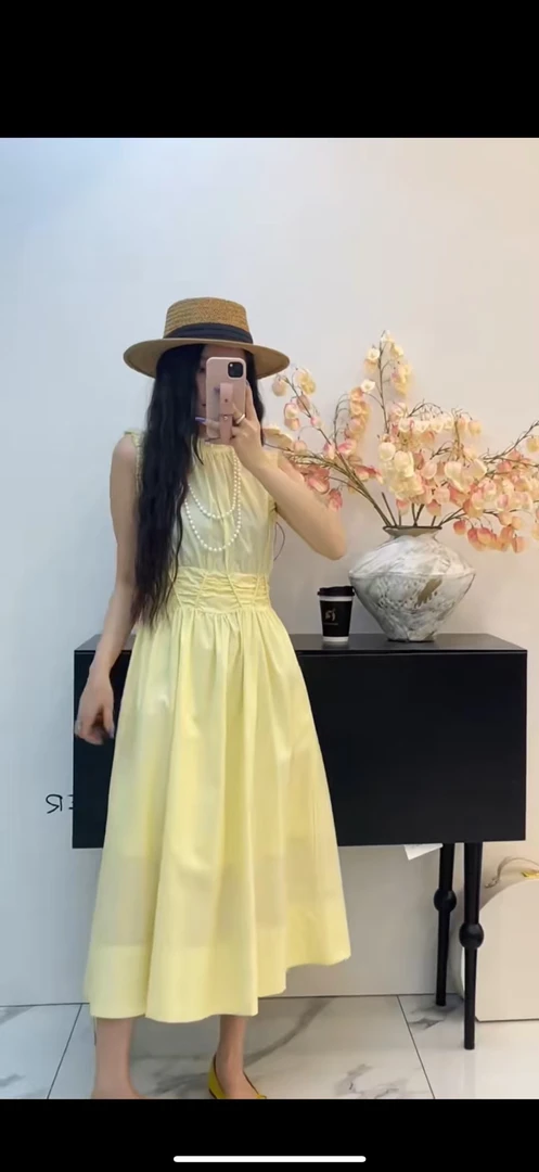 欧洲站欧货法式气质高级感收腰显瘦白色无袖连衣裙2025新款女夏季