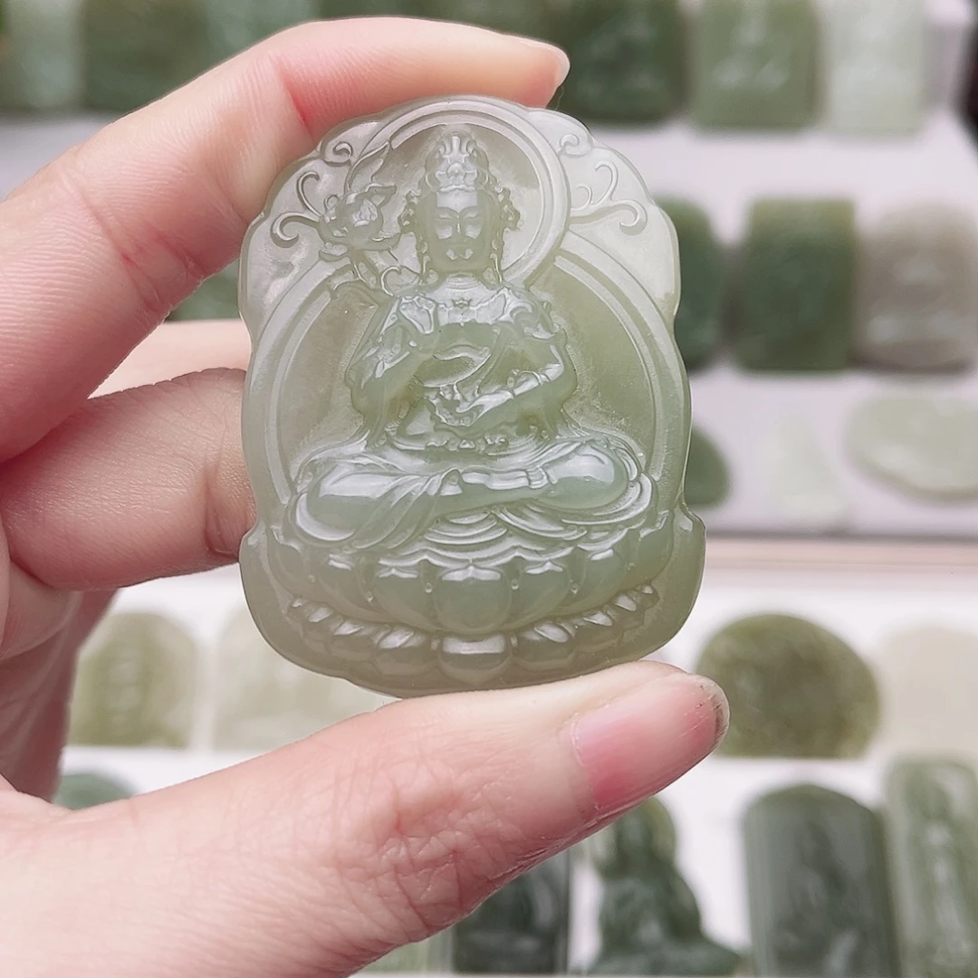 喂***点和田玉未镶嵌颈饰