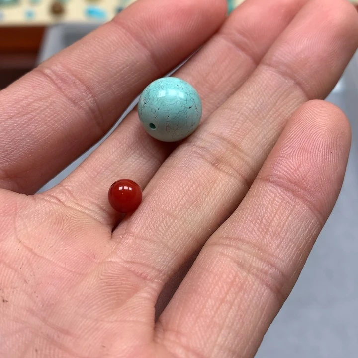 南红玛瑙配饰未镶嵌