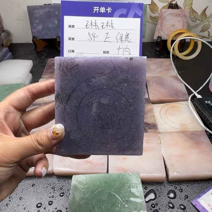未镶嵌手镯石英质玉琳*