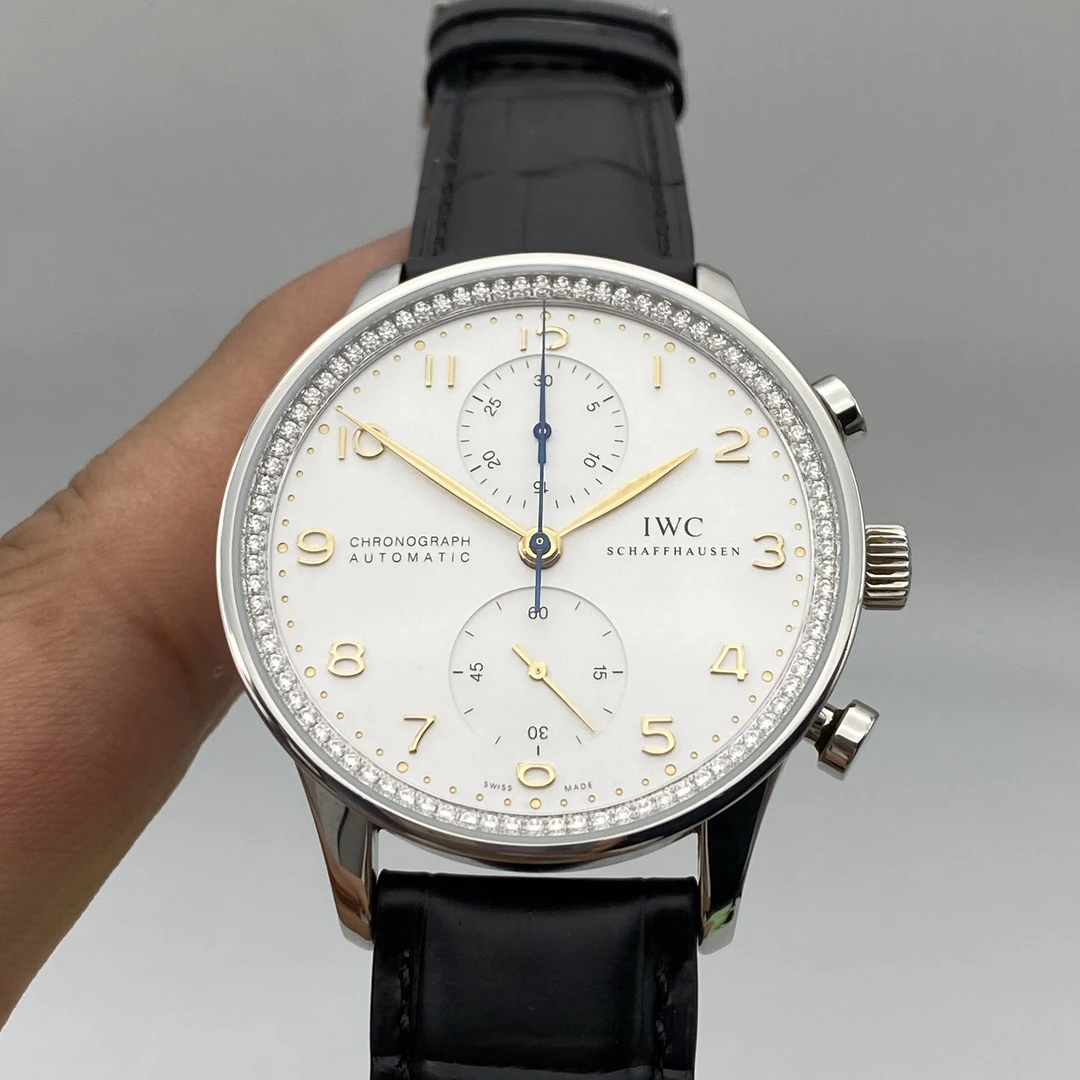 95新 IWC/万国 万国 葡萄牙计时 后镶钻 表径：41mm