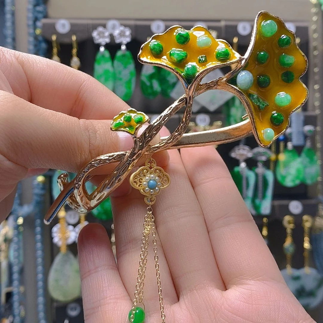 未镶嵌翡翠耳饰翡翠