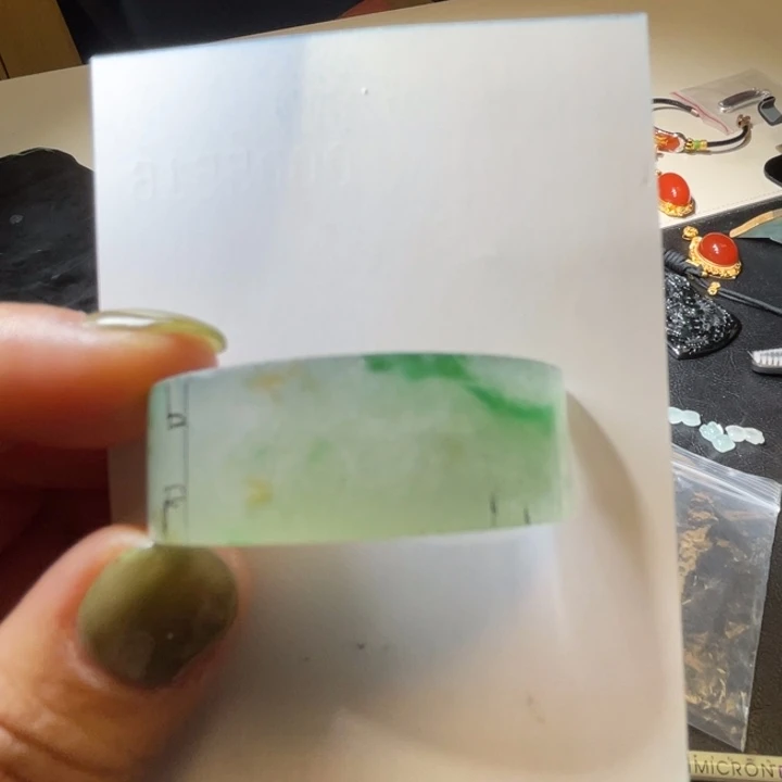 定制翡翠未镶嵌翡翠手牌