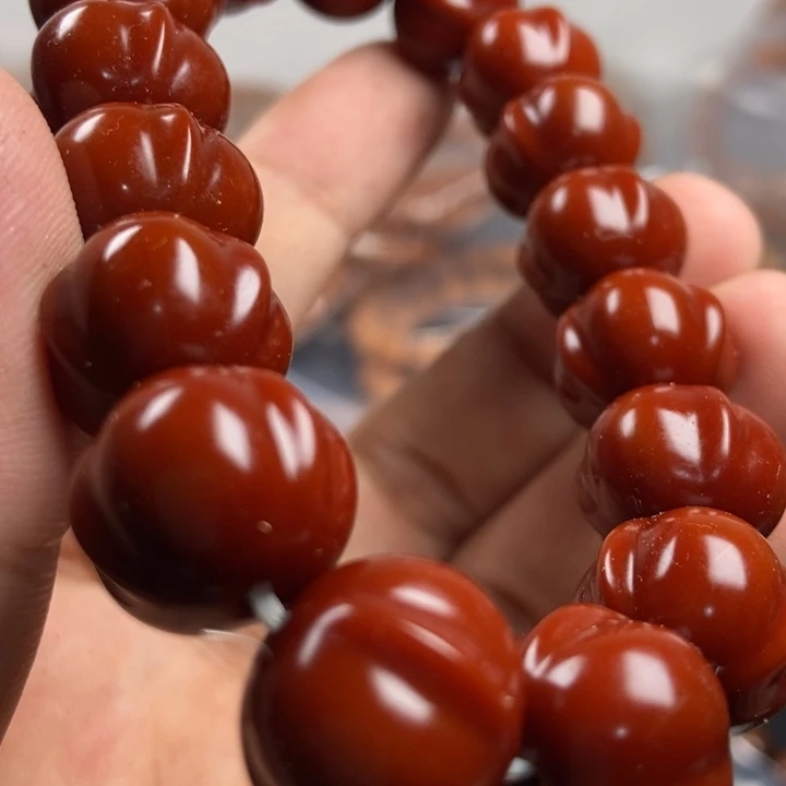 猴头核桃吊坠古***白这两家店