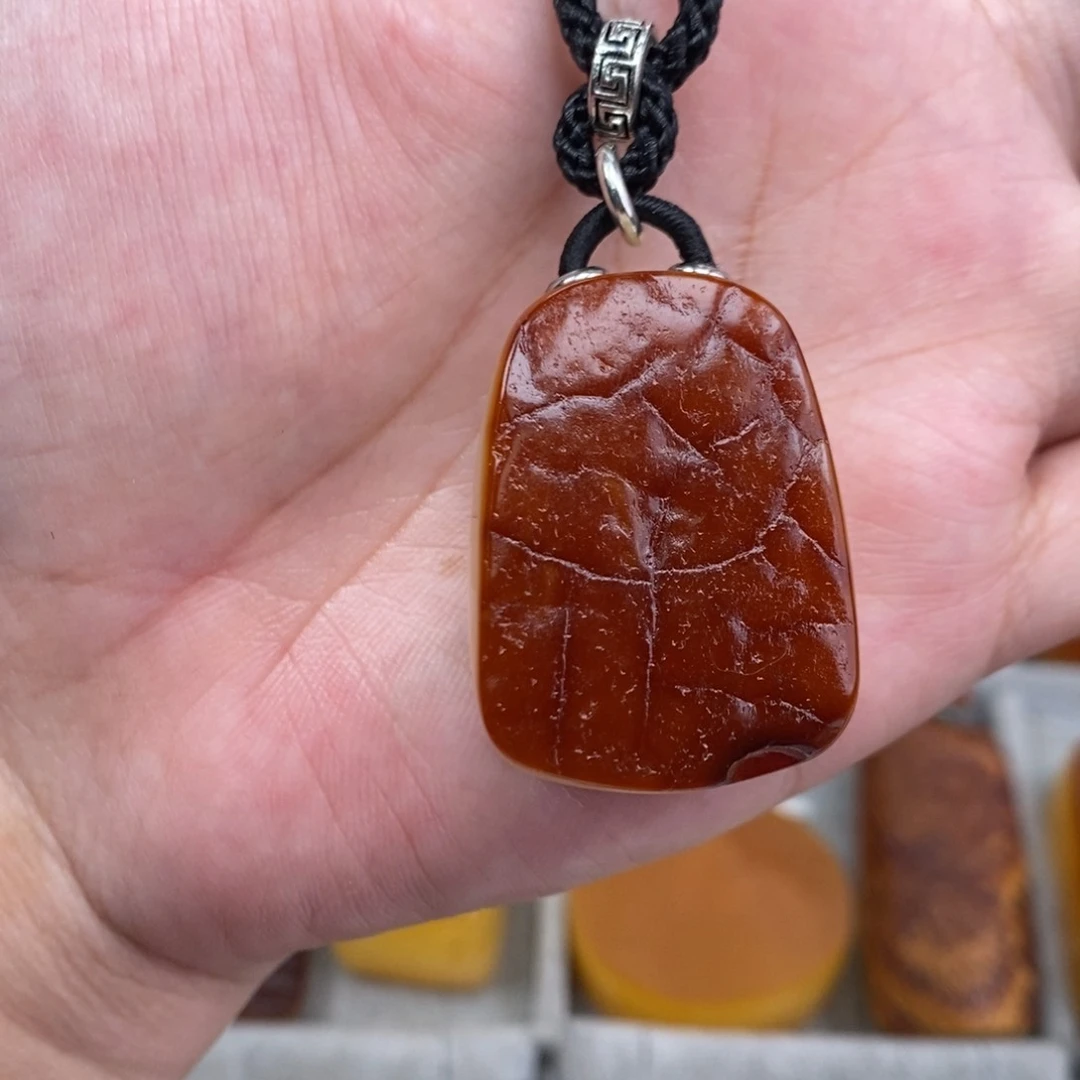 琥珀吊坠(赠链)未镶嵌